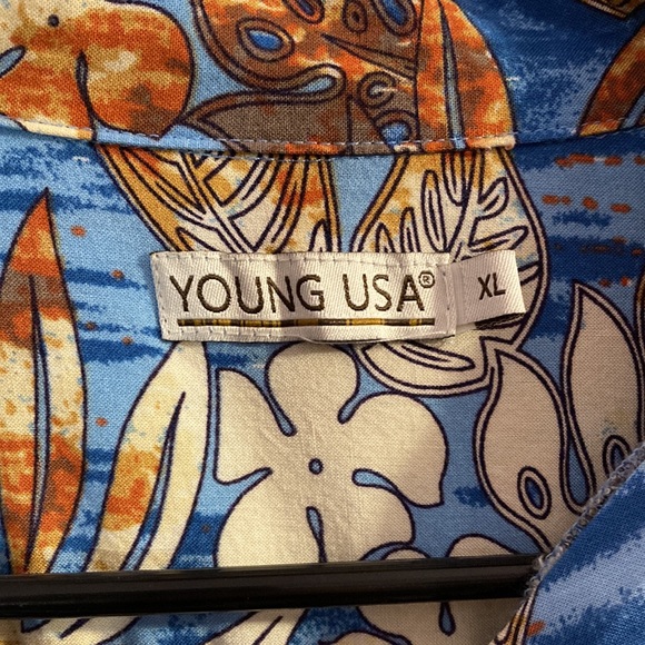 Hawaiian Button Down Shirt - Picture 5 of 7